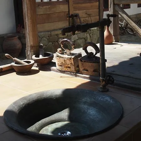 招待所 Terra House *